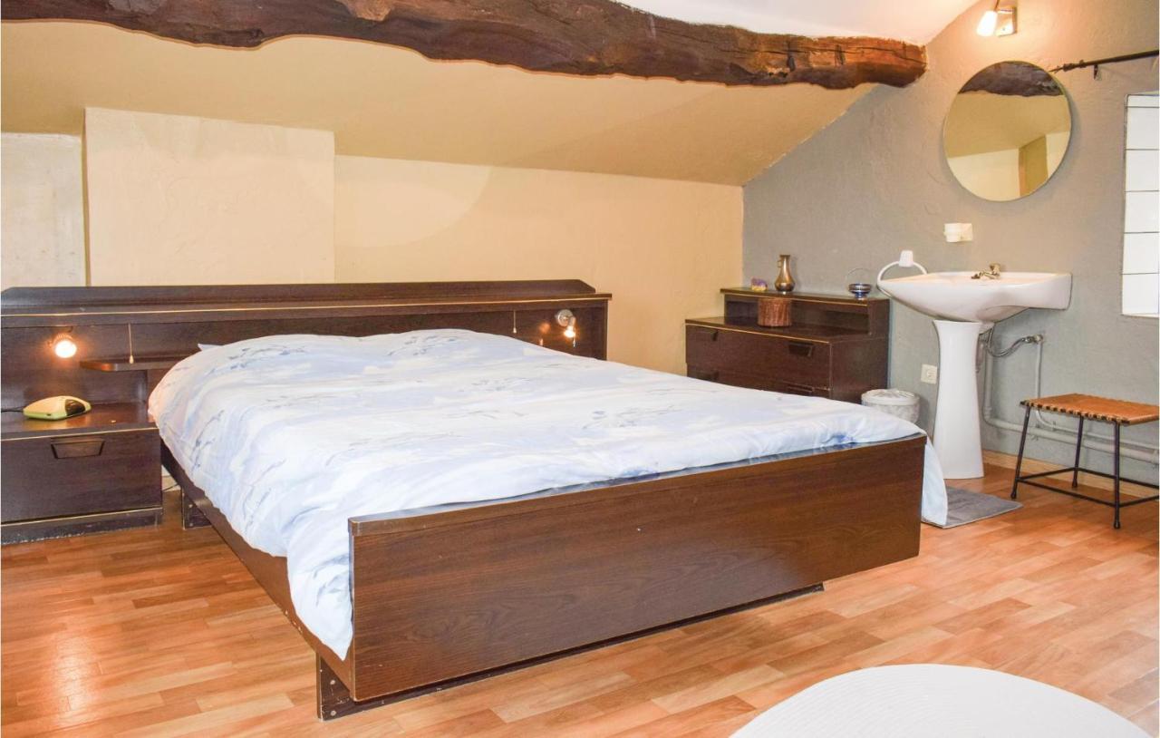 1 Bedroom Nice Home In Lierneux エクステリア 写真